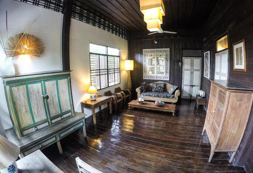 스위트, The Riverside Guest House