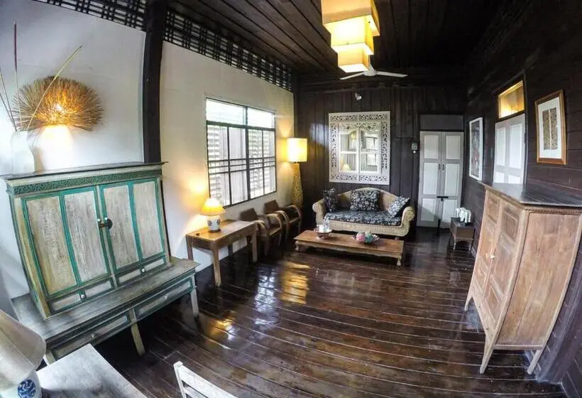 سوییت, The Riverside Guest House