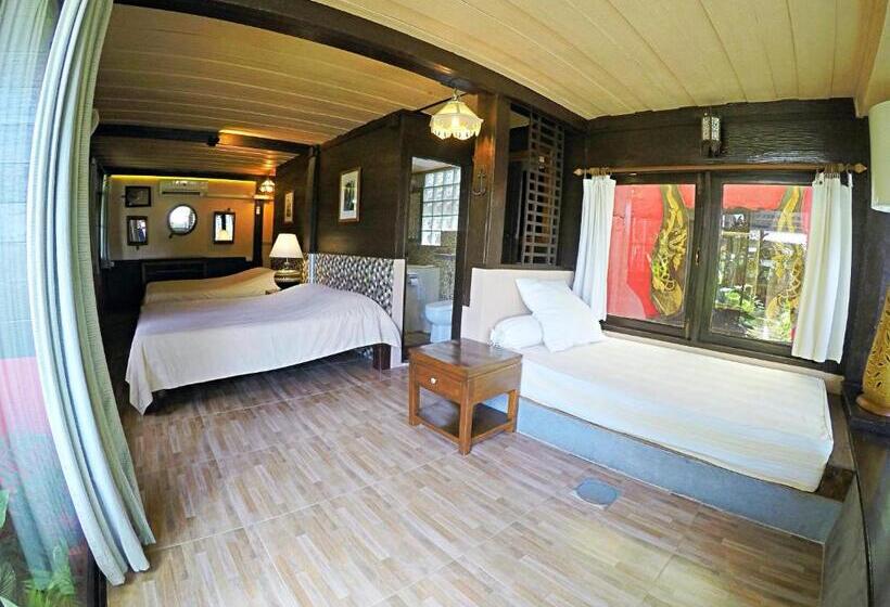 디럭스 4인 룸, The Riverside Guest House