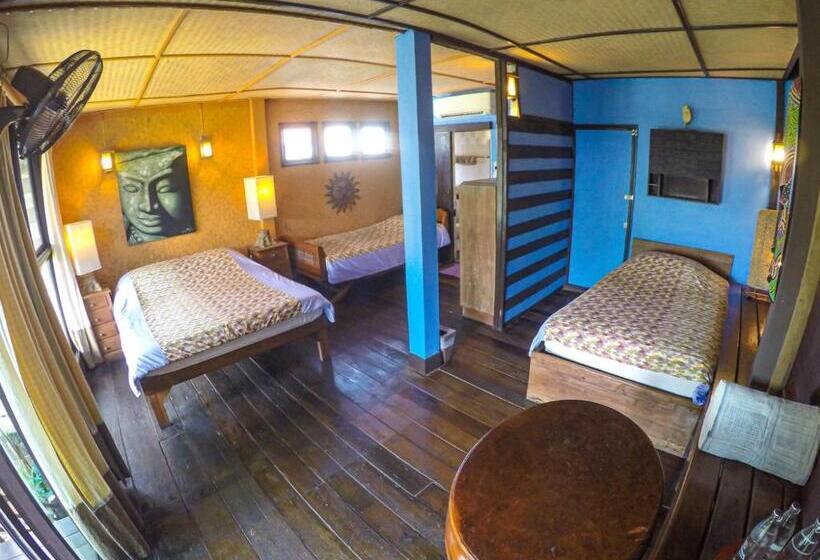 디럭스 4인 룸, The Riverside Guest House