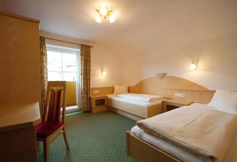 Huoneisto 3 Makuuhuonetta, Appartementhotel Zugspitzhof