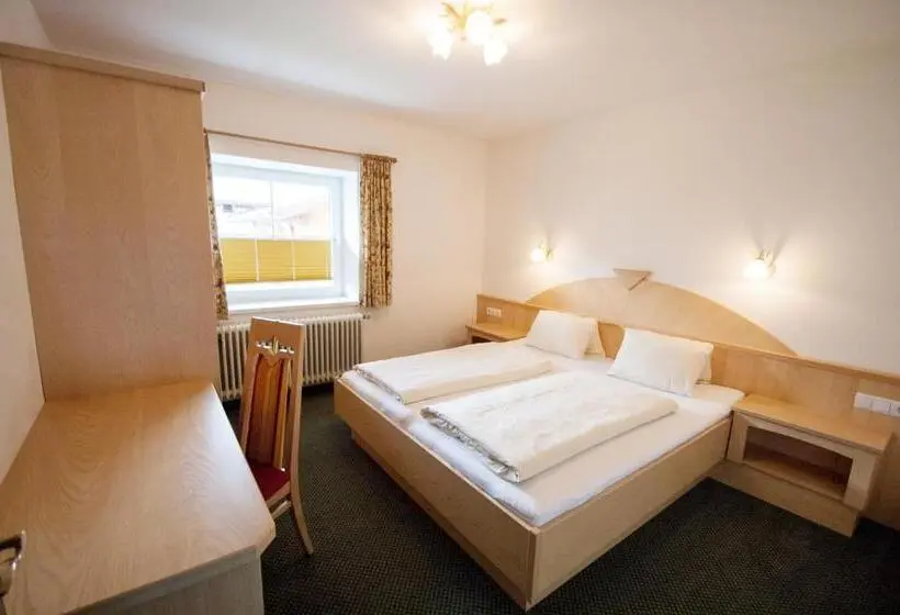 Huoneisto 3 Makuuhuonetta, Appartementhotel Zugspitzhof