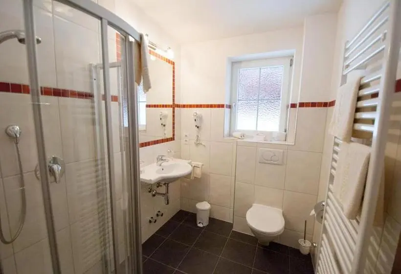 Huoneisto 3 Makuuhuonetta, Appartementhotel Zugspitzhof