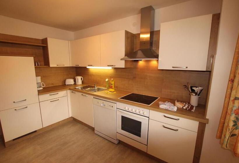 带3个卧室的公寓, Appartementhotel Zugspitzhof