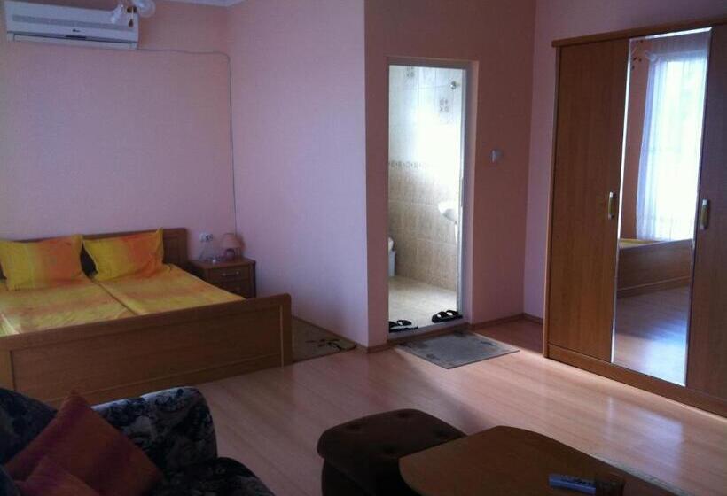 バルコニー付きジュニアスイート, Family Hotel Velevi