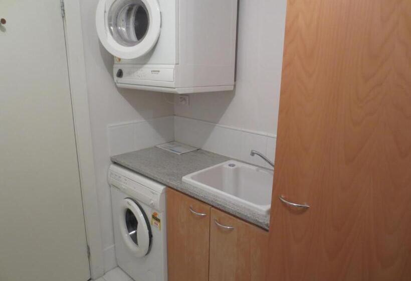 2 Bedroom Apartment with Views, Lights Landing Apartments