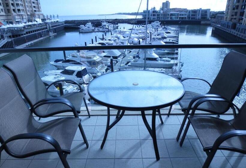 2 Bedroom Apartment with Views, Lights Landing Apartments