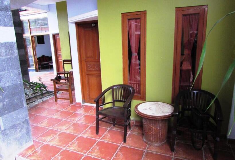 Номер Deluxe, Deseruni Guest House Kerobokan