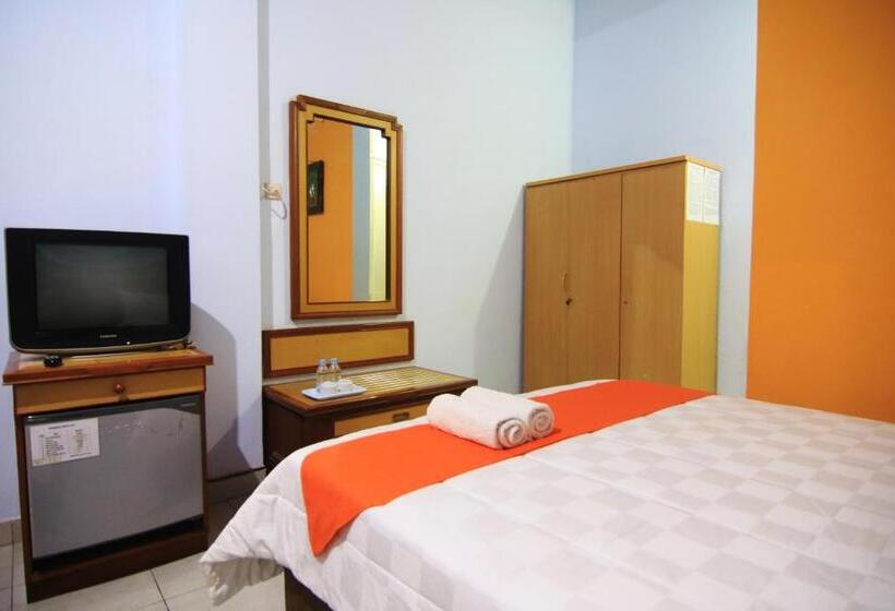 Номер Deluxe, Deseruni Guest House Kerobokan