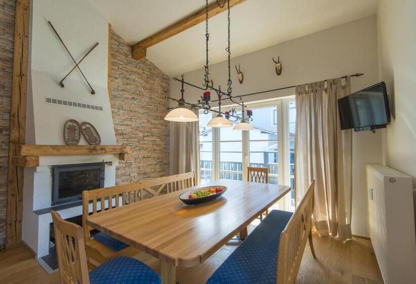 带1个卧室的顶楼公寓, Haus Wasmer By Alpentravel