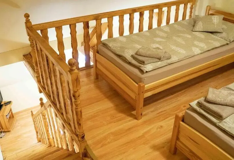 Economy Quadruple Room, Horský Penzión utiak