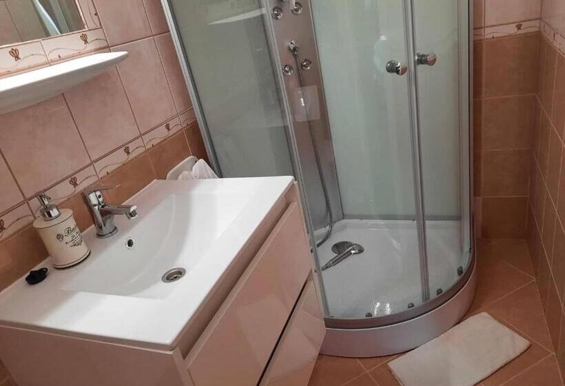 スタンダードルーム, Kék Lagúna Wellness Apartmanok