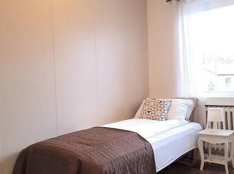 اتاق استاندارد با سرویس بهداشتی مشترک, Klara Guesthouse