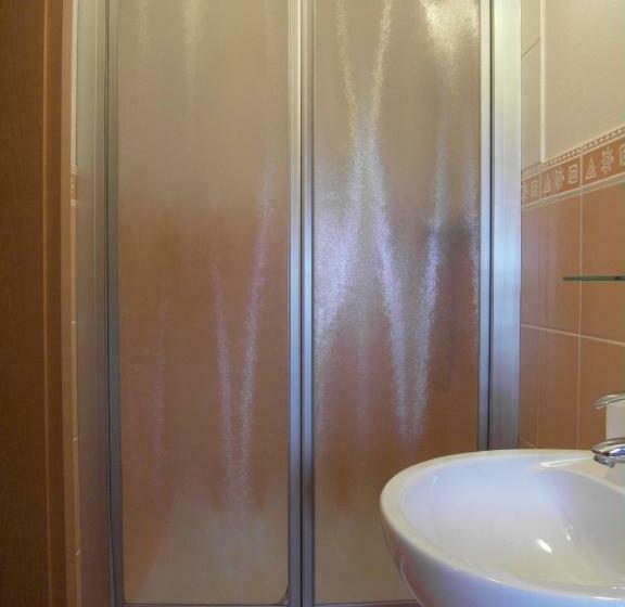 اتاق استاندارد سه نفره, Penzión Admit