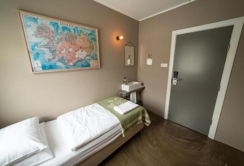 اتاق استاندارد یک تخته با سرویس بهداشتی مشترک, Siglunes