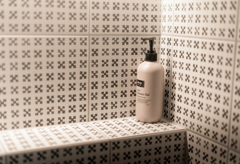 اتاق لوکس سه تخته, Siglunes