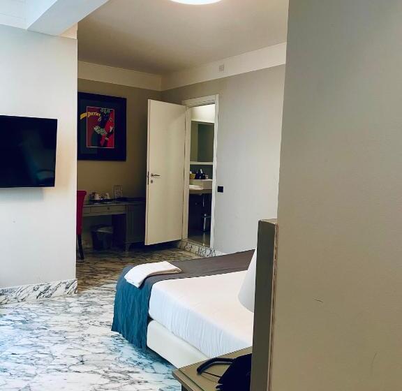 Deluxe Szoba, De Ville