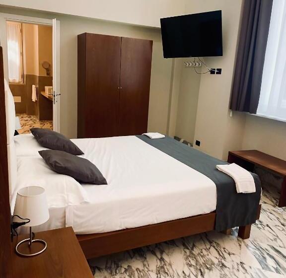 Standard Szoba King Size Bed, De Ville