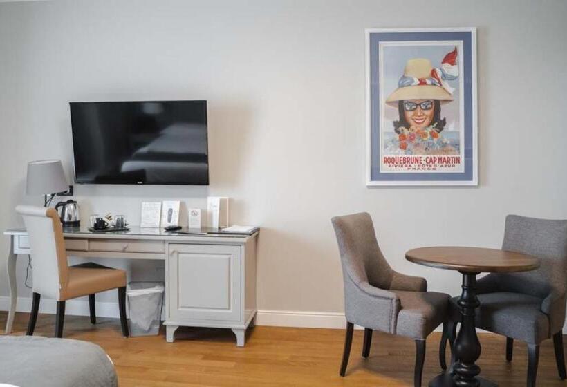 اتاق استاندارد با تخت بزرگ, De Ville