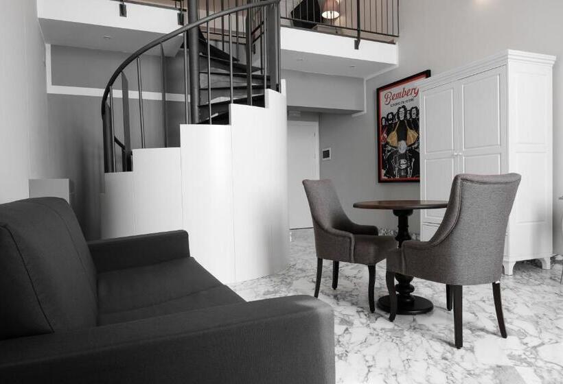 Háromágyas Deluxe Szoba, De Ville