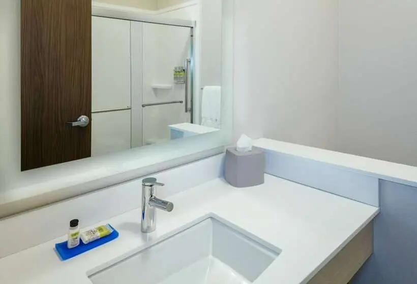 スイート, Holiday Inn Express & Suites   Medford, An Ihg