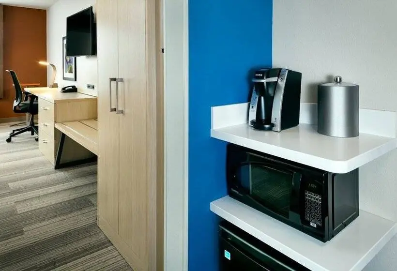 身障者適用スタンダードルーム, Holiday Inn Express & Suites   Medford, An Ihg