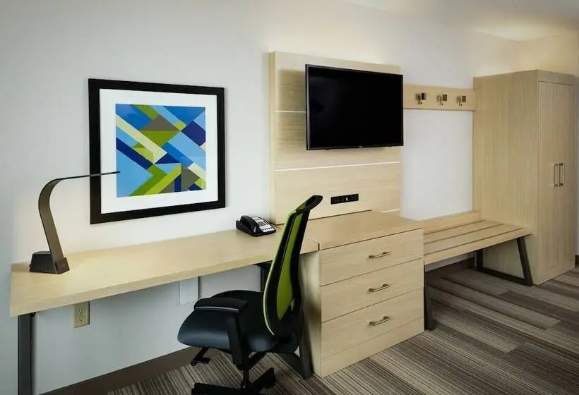 身障者適用スタンダードルーム, Holiday Inn Express & Suites   Medford, An Ihg