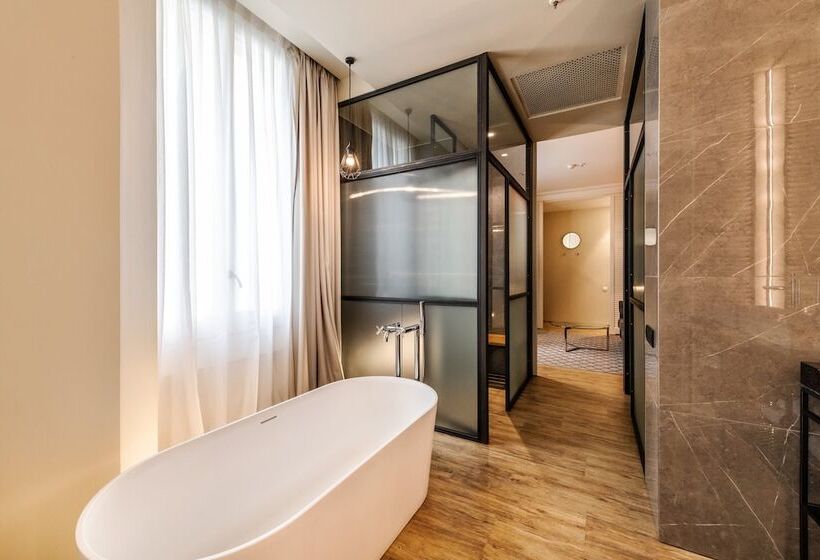 Люкс, Pestana Plaza Mayor Madrid