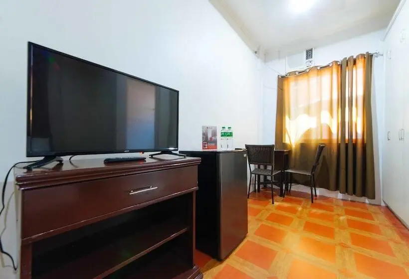 اتاق لوکس, Reddoorz Near Walking Street Angeles City