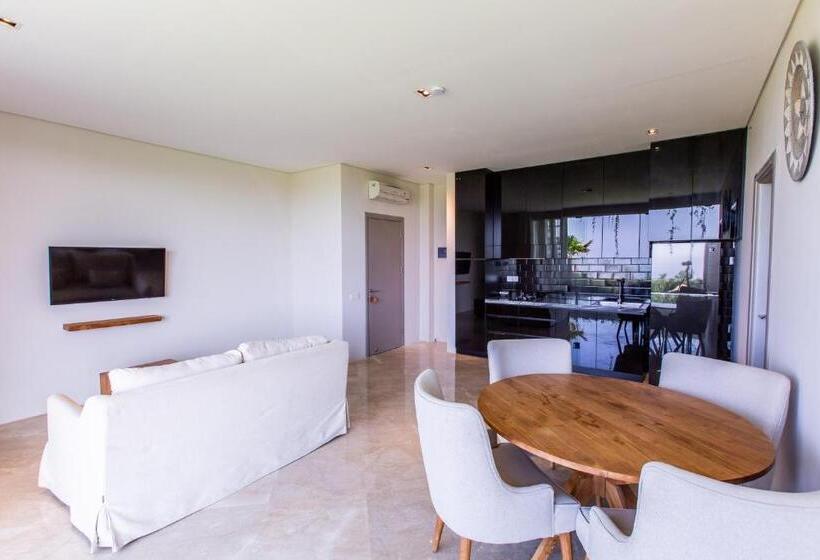 جناح غرفتين نوم, The Double View Mansions Bali