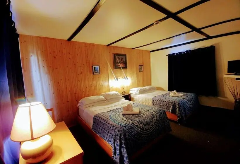 ２ダブルベッドのスタンダードルーム, Dwight Riverside Inn