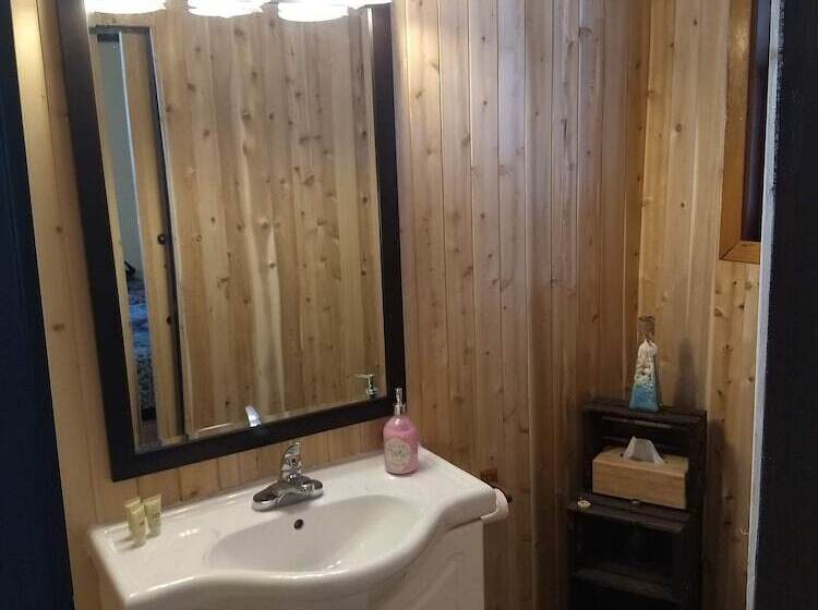 Suite, Dwight Riverside Inn