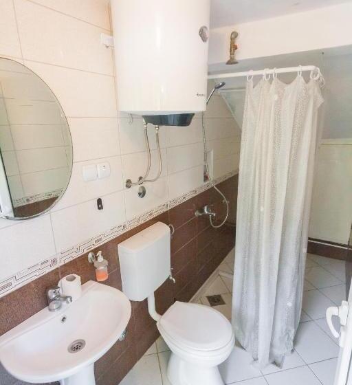 اتاق کلاسیک سه تخته, Rooms Molabeciri