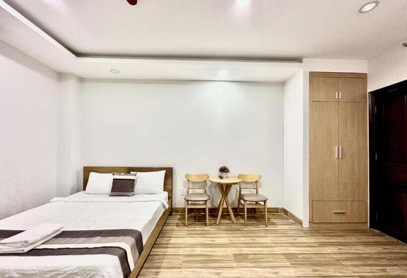 اتاق استاندارد, The Jade Hotel Near Tan Son Nhat Airport