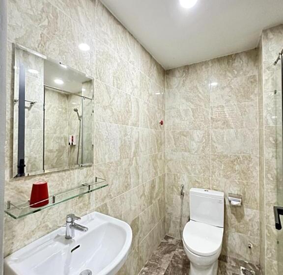 اتاق سوپریور, The Jade Hotel Near Tan Son Nhat Airport