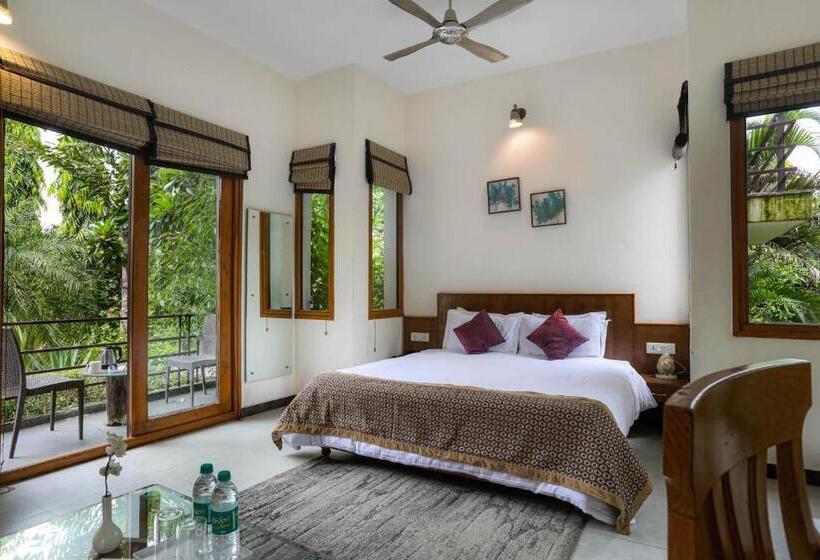 سوییت سوپریور, Corbett Panorama Resort