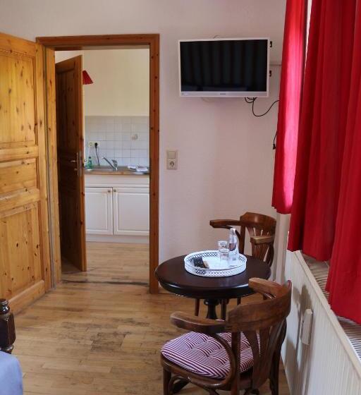 标准间, Altstadtcafé Und Pension