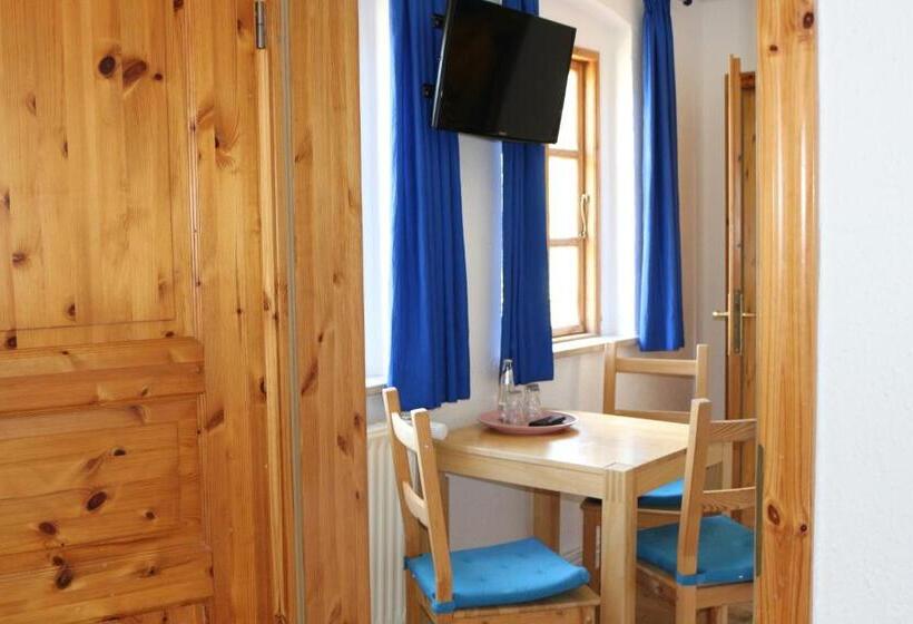 家庭间, Altstadtcafé Und Pension