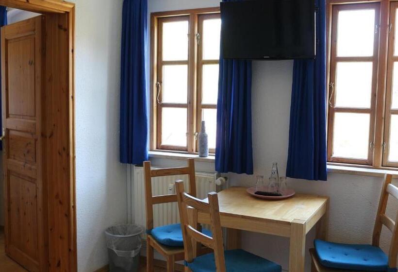 家庭间, Altstadtcafé Und Pension