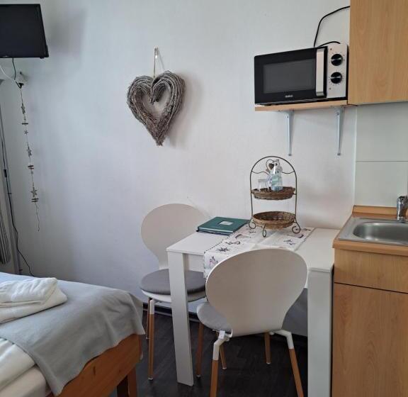 低层单卧公寓, Altstadtcafé Und Pension