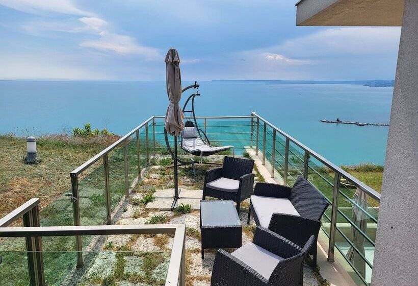 Апартаменты Comfort 2 Спальни, Calithea Complex