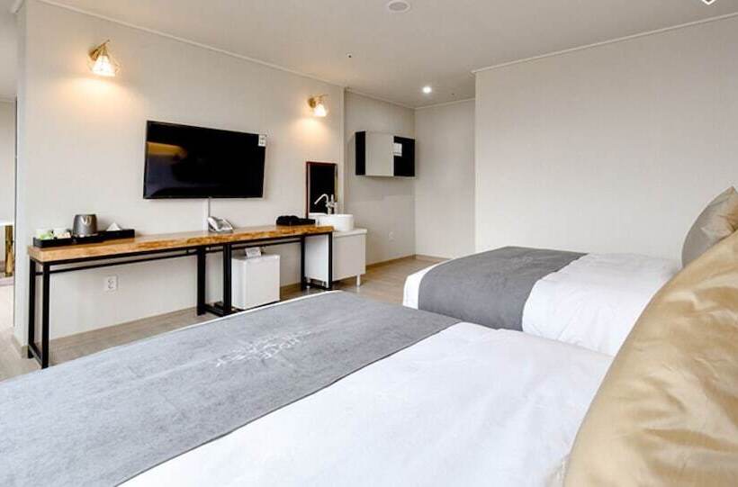 ロイヤルスイート, Cm Park