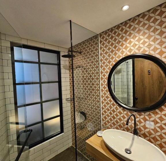 חדר סטנדרט עם מרפסת, Fortunagrande Jember