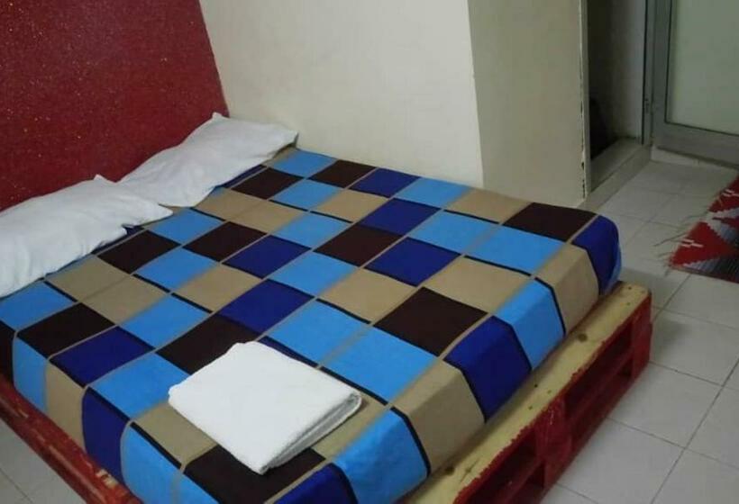 اتاق استاندارد, Dakar International House