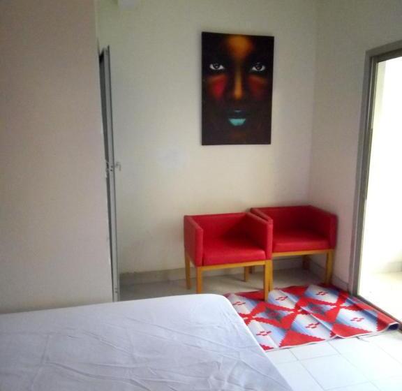 اتاق استاندارد, Dakar International House