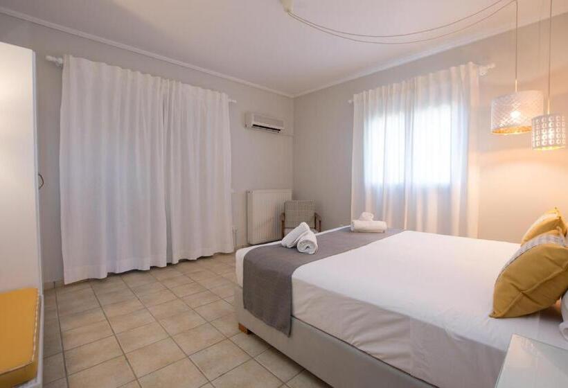 سوییت با استخر, Golden Coast Resort