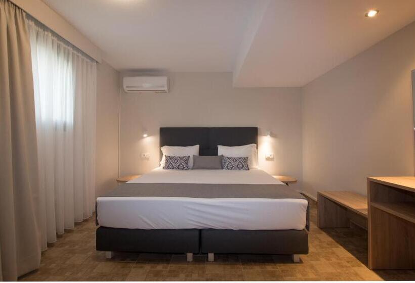 سوییت با استخر, Golden Coast Resort