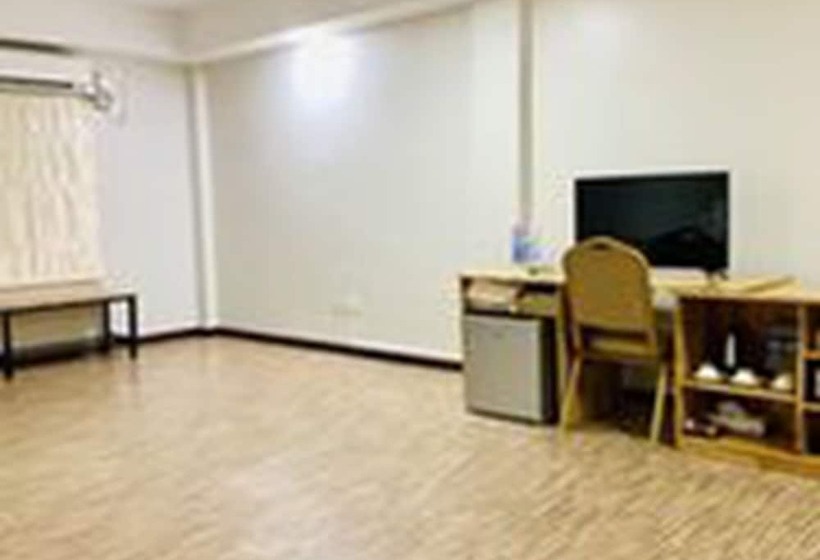 اتاق خانوادگی, Shin Ye Htut