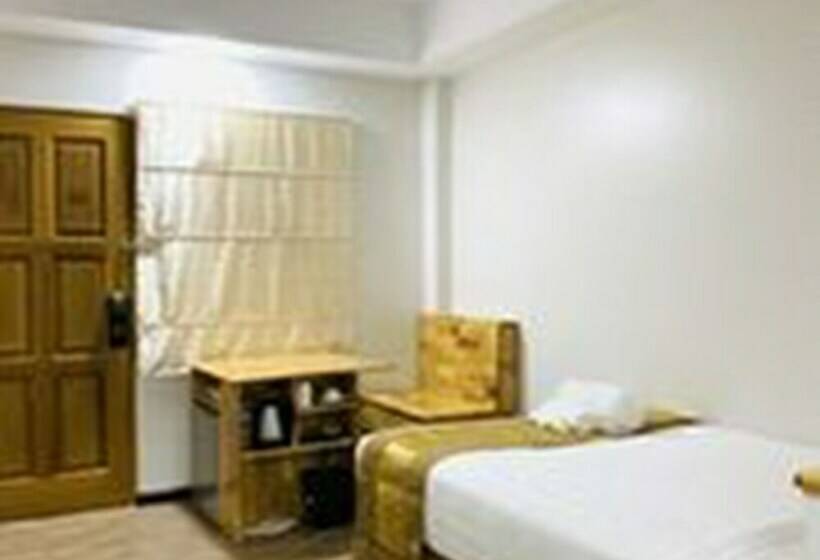 Standard Single Room, Shin Ye Htut