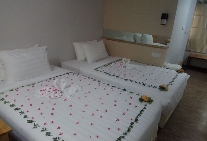 اتاق استاندارد, Shin Ye Htut